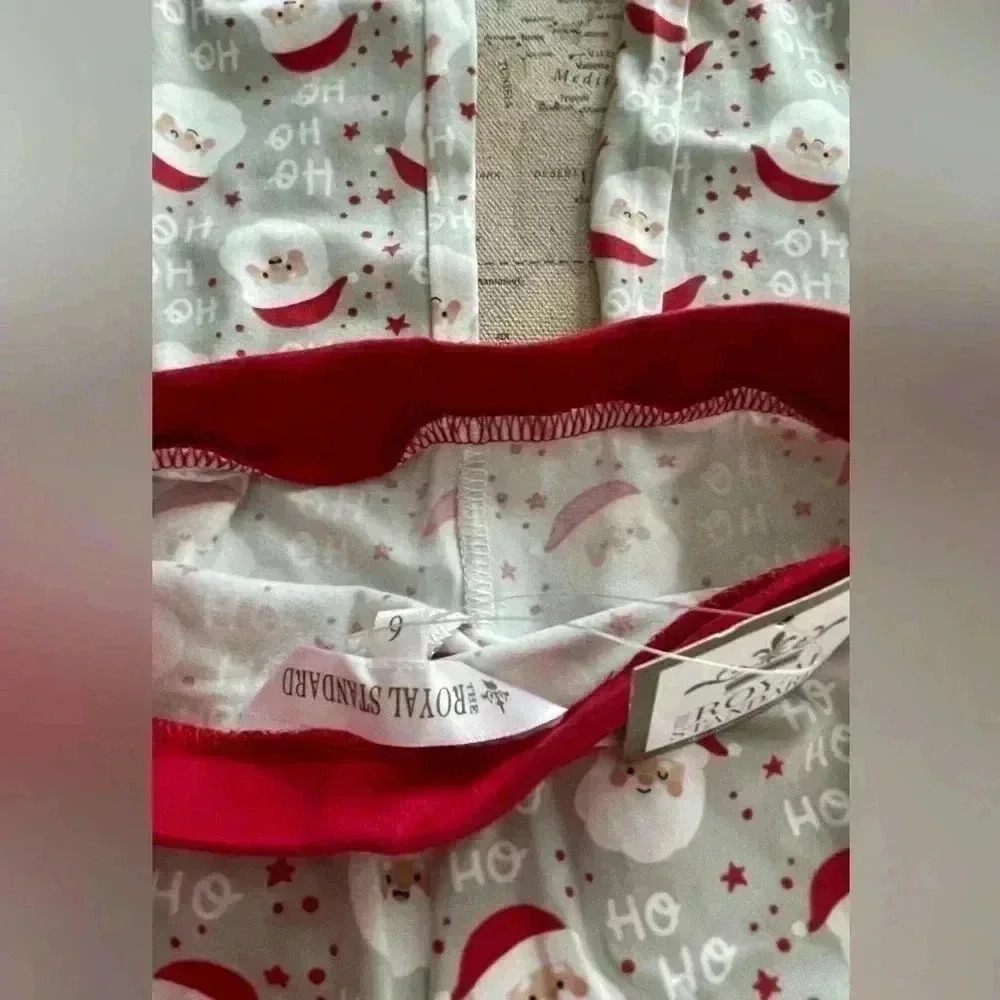 🆕Royal Standard Size 6 Santa Pajama Set - Picture 4 of 5